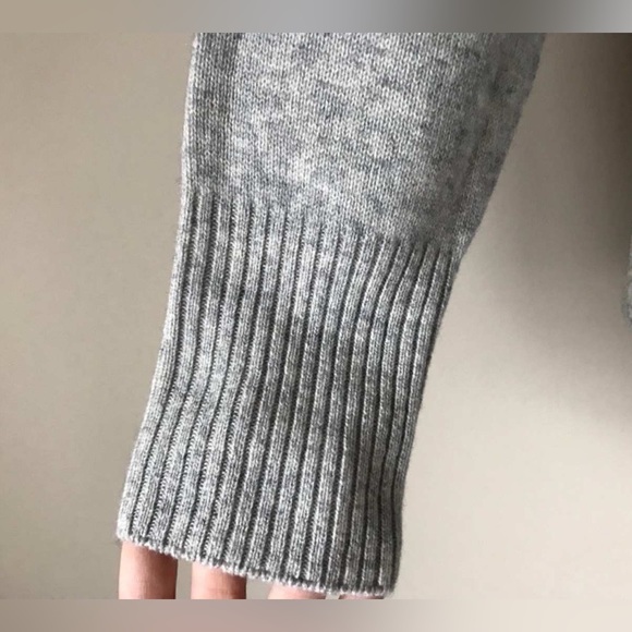 $295 NWT Vince Wool Cashmere Boat- Neck Heather Gray Sweater - Picture 6 of 8